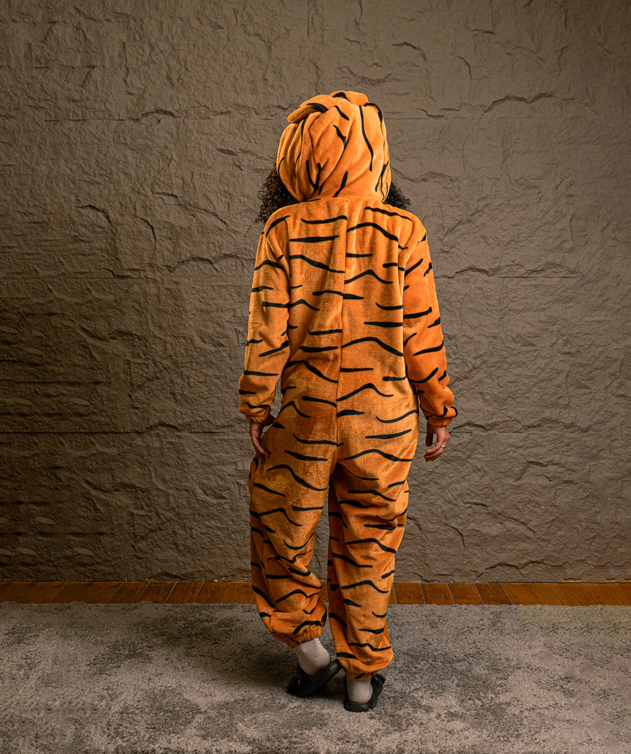 Midnight Roar Yawnzie Offer