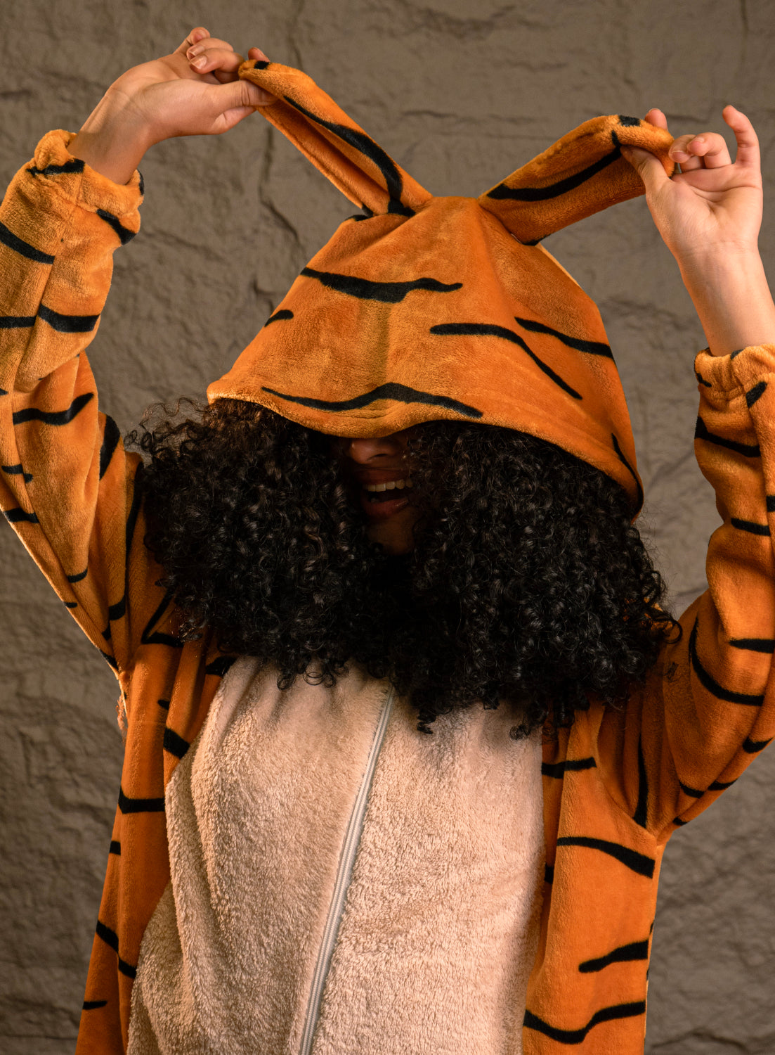 Midnight Roar Yawnzie Offer